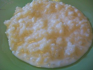 молочная рисовая каша на молоке в мультиварке