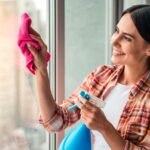 Как правильно мыть пластиковые окна и подоконник